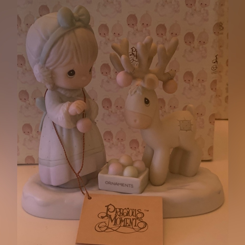 Precious Moments 1989 Merry Christmas Deer
522317 - Picture 3 of 9